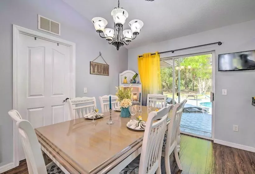 Sunny Homosassa Home W/ Private Heated Pool!