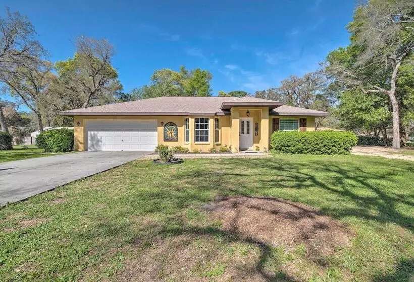 Sunny Homosassa Home W/ Private Heated Pool!