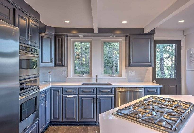 Tahoe City A Frame Home 10 Mi To Skiing!