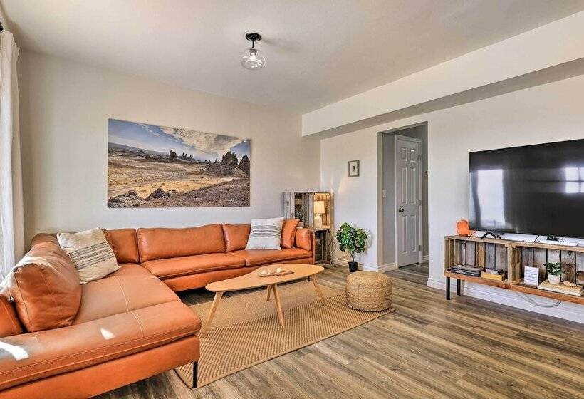 Twentynine Palms Home Patio, Mountain Views