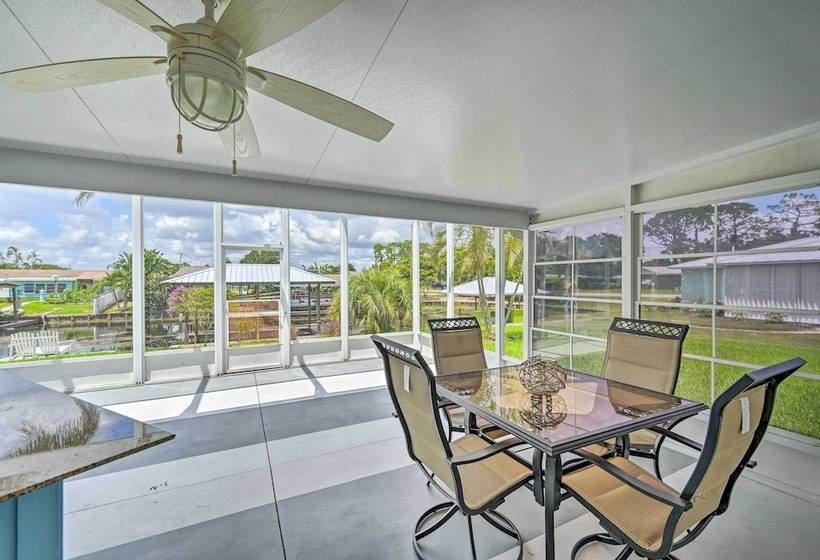 Waterfront Lake Placid Escape W/ Dock & Lanai