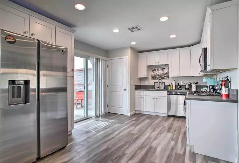 Yucca Valley Oasis W/ Hot Tub, Near Joshua Tree!