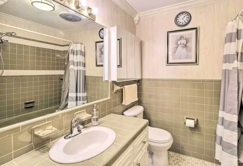 Bristol Retreat W/ Creek Access: 2 Mi To Dtwn