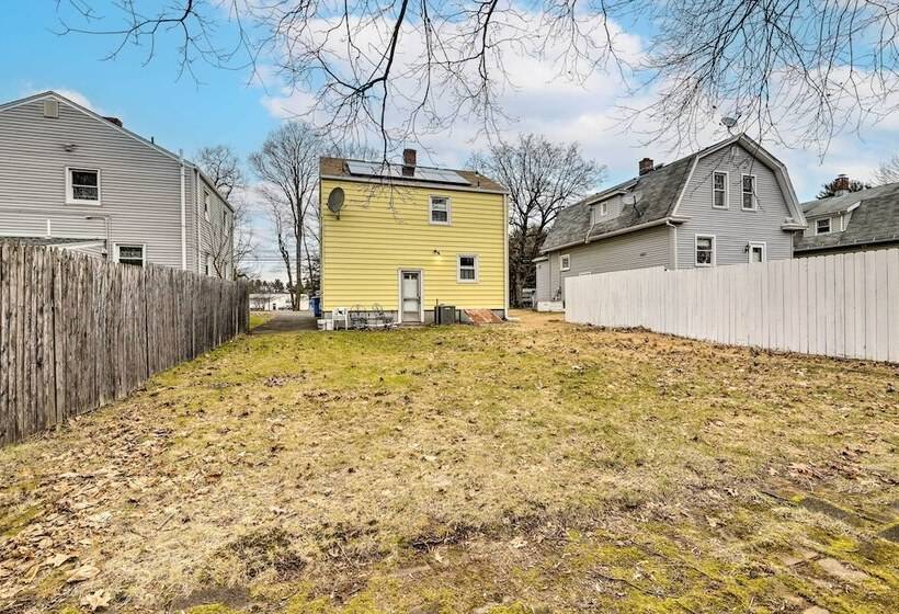 Charming Hamden Home: 2 Mi To Yale University