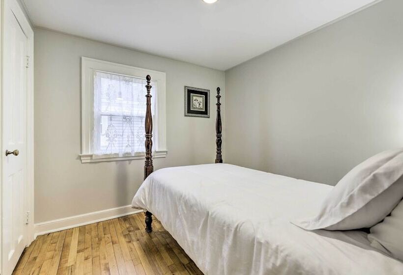 Charming Hamden Home: 2 Mi To Yale University