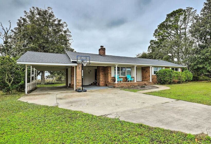 Charming Harkers Island Home Fish & Boat!