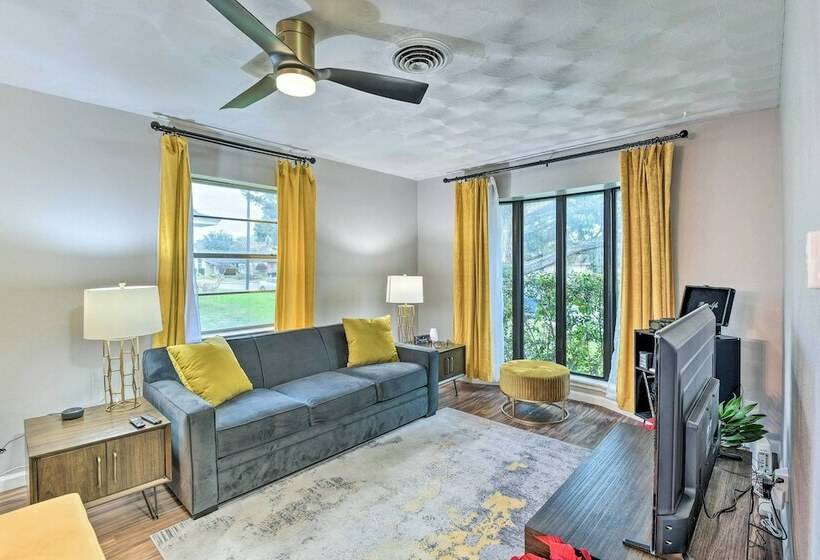 Chic Dallas Home ~ 9 Mi To Downtown