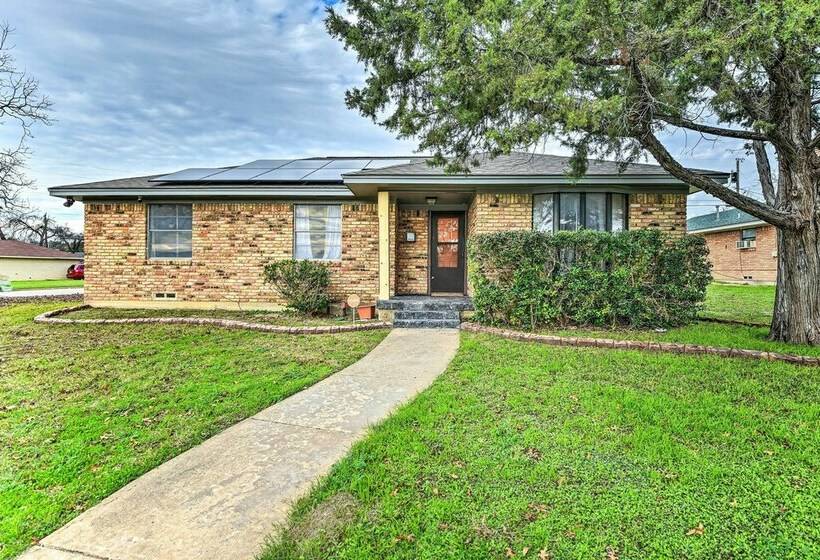 Chic Dallas Home ~ 9 Mi To Downtown