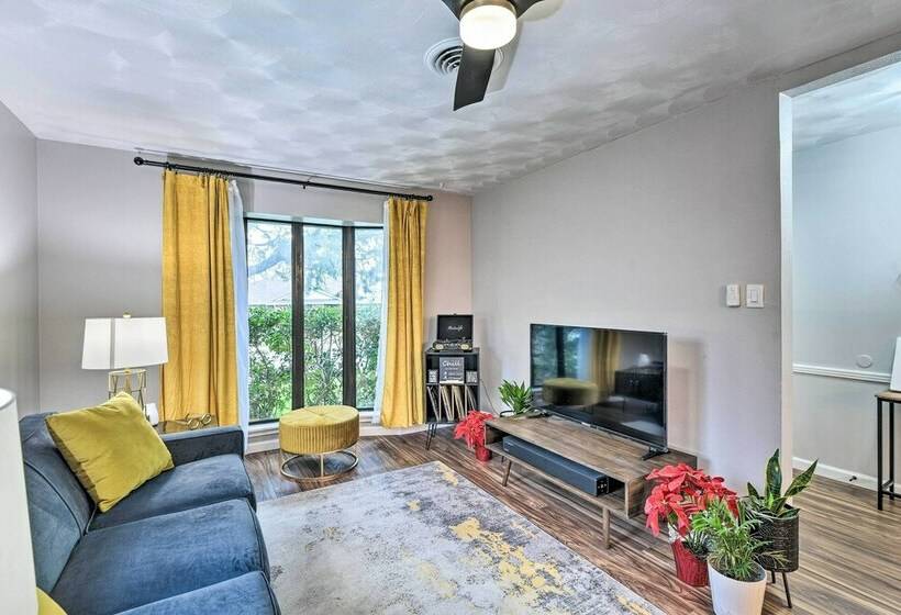 Chic Dallas Home ~ 9 Mi To Downtown