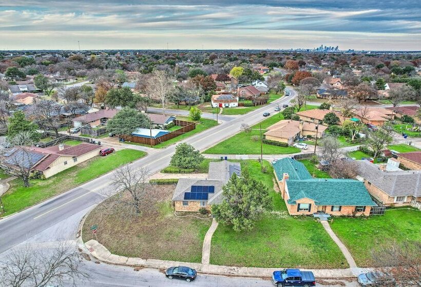 Chic Dallas Home ~ 9 Mi To Downtown
