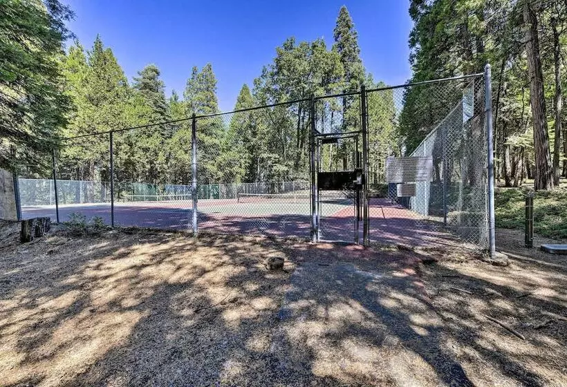 11 Mi To Apple Hill: Pollock Pines Resort Cabin