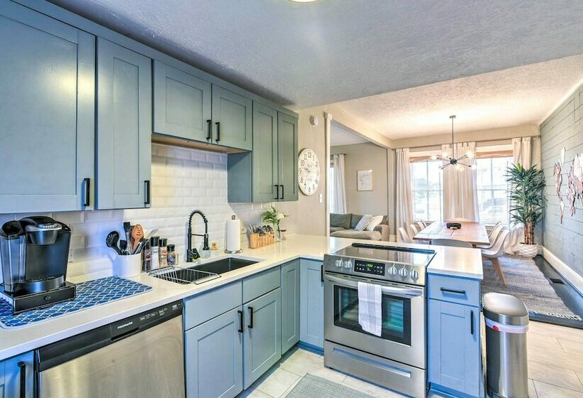 Deja Blue Galveston Home < 1 Mi To Beach!