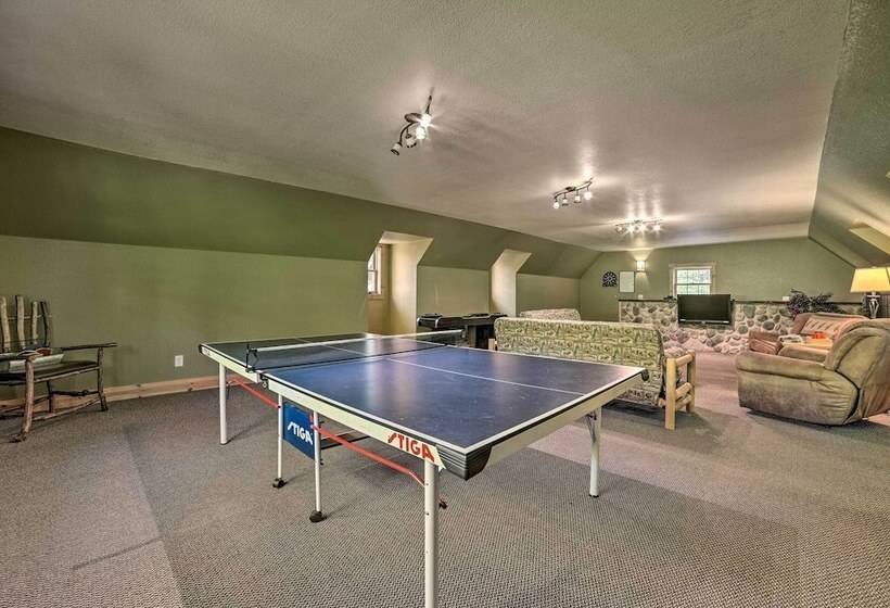 Dog Friendly Gaylord Retreat < 8 Mi To Town!