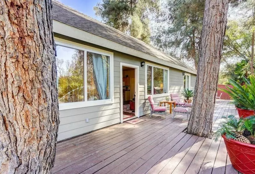 Fallbrook Vacation Rental: 3 Mi To Wineries!