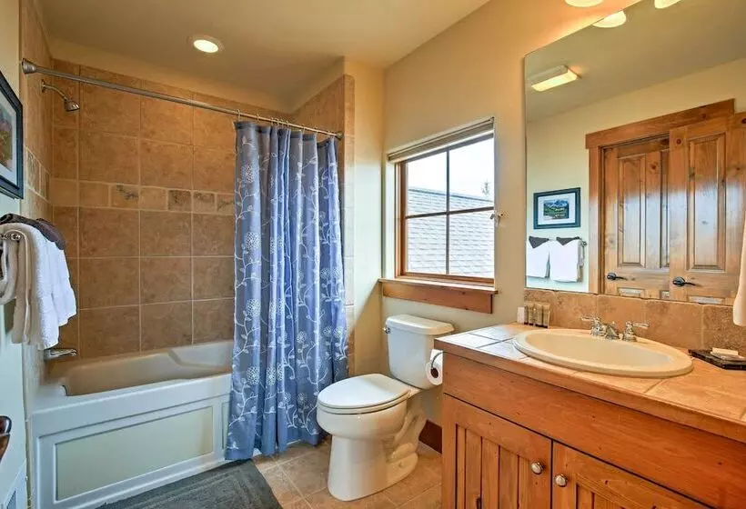 3 Mi To Granby Ranch: Family Friendly Home