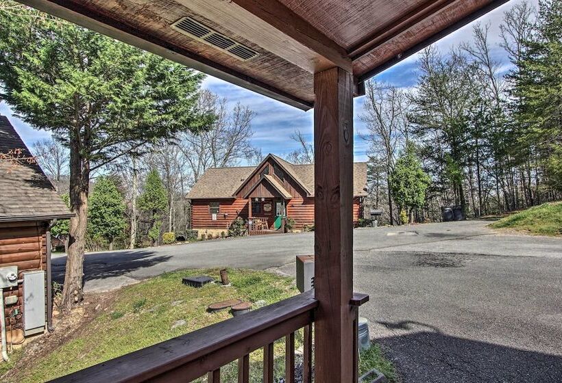 Hidden Springs Cabin W/ Hot Tub, 2 Mi To Dollywood