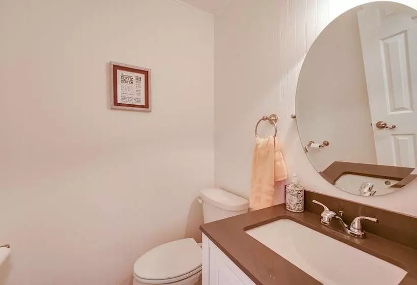 Dock & Kayaks: Lakefront Roanoke Rapids Home