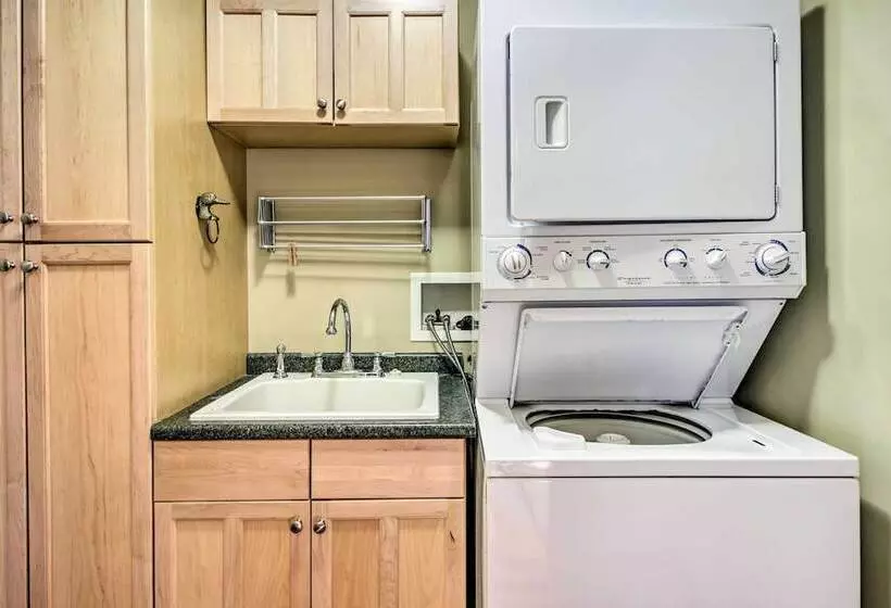 Lakefront Isle Escape W/ Dock + Fire Pit!