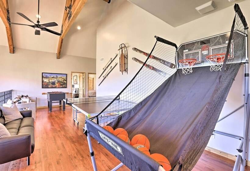 Cabin W/ Game Room & Mtn Views In Silverthorne!