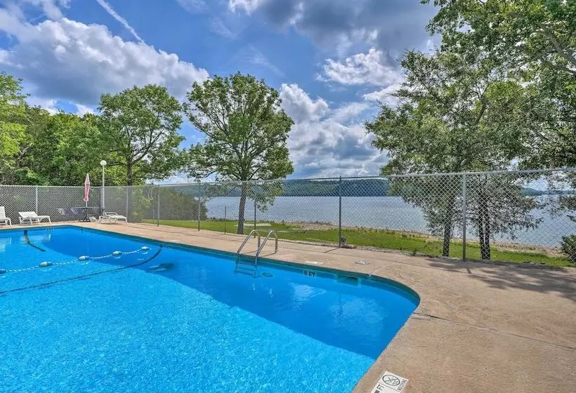 Lush Garfield Cabin W/ Community Pool & Lake!