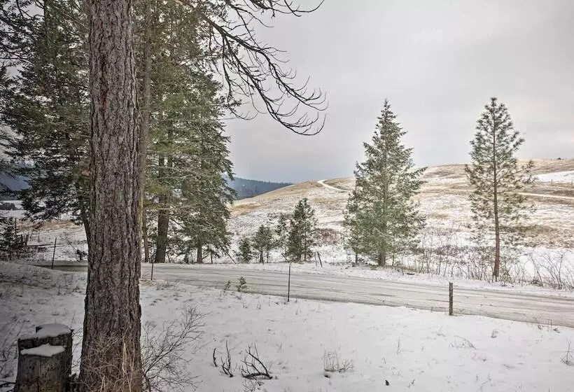 Montana Home On 5 Acres: Near Lake Koocanusa!