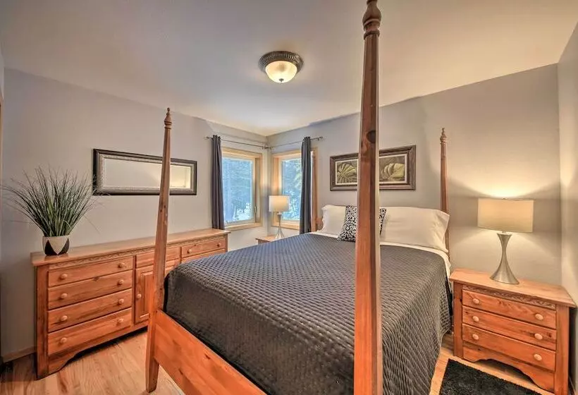 Montana Home On 5 Acres: Near Lake Koocanusa!