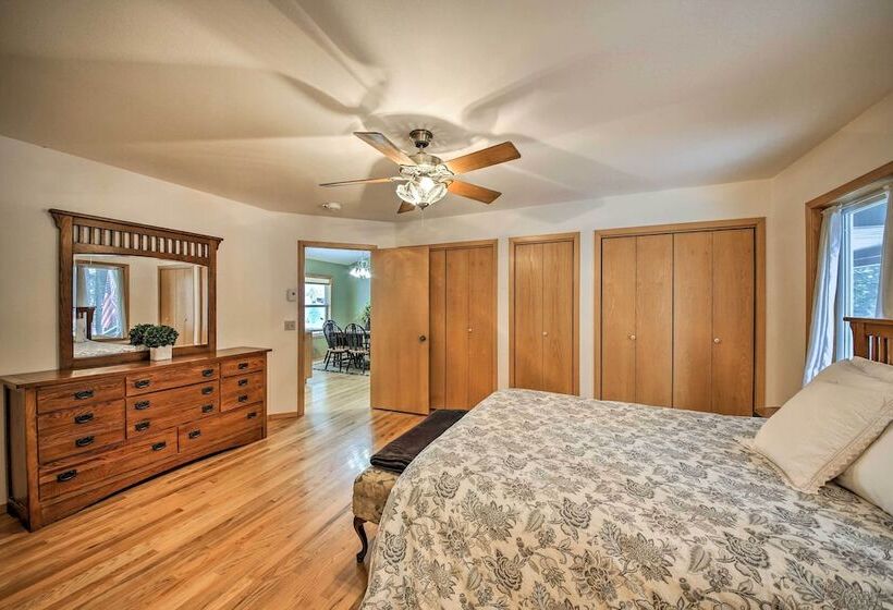 Montana Home On 5 Acres: Near Lake Koocanusa!