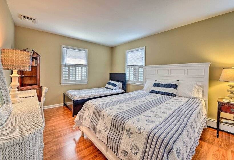 Oceanside Beach House In Pvt Beach Community!