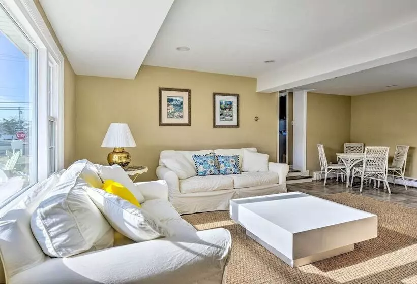 Oceanside Beach House In Pvt Beach Community!