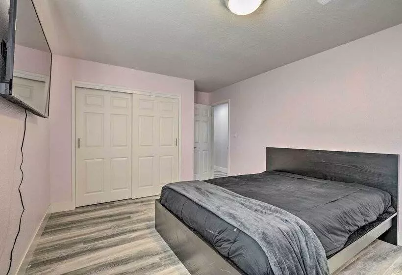 Modesto Home W/ Deck   2 Mi To Vintage Faire Mall