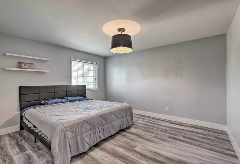 Modesto Home W/ Deck   2 Mi To Vintage Faire Mall