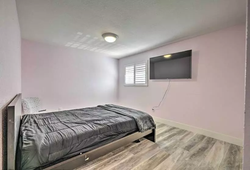 Modesto Home W/ Deck   2 Mi To Vintage Faire Mall