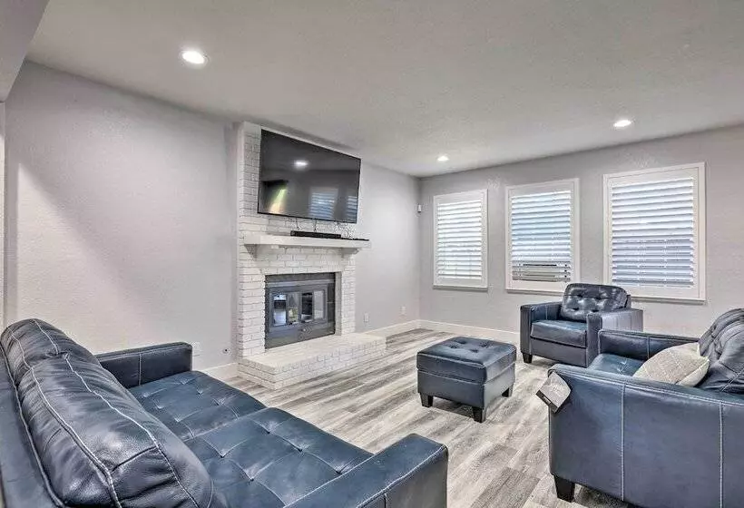 Modesto Home W/ Deck   2 Mi To Vintage Faire Mall