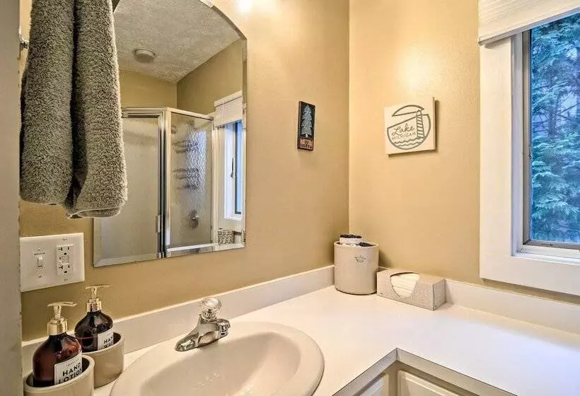 Waterfront Petoskey Cottage W/ Deck + Grill!