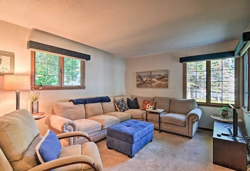 Waterfront Petoskey Cottage W/ Deck + Grill!