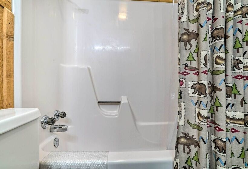 Rustic Cloudcroft Home ~ 2 Mi To Ski Slopes!