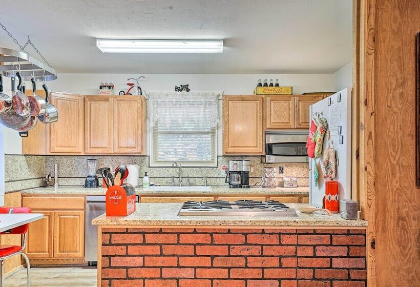 Rustic Cloudcroft Home ~ 2 Mi To Ski Slopes!