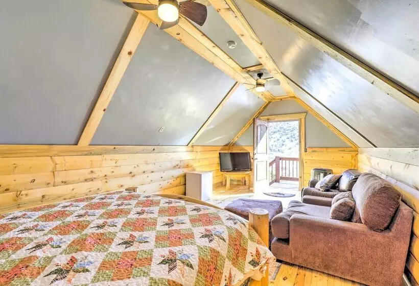 Rustic Sterling Cabin: Walk To Palisade Lake!