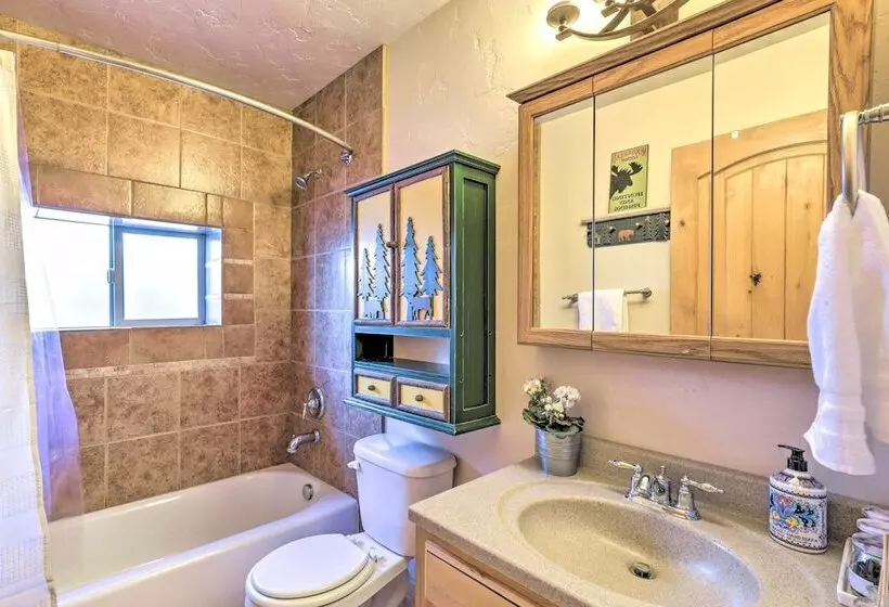 Rustic Sterling Cabin: Walk To Palisade Lake!