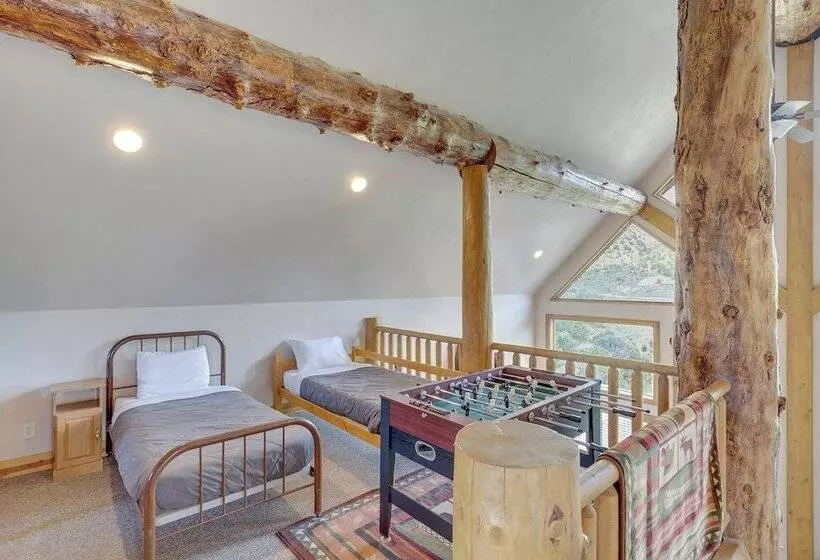 Rustic Sterling Cabin: Walk To Palisade Lake!