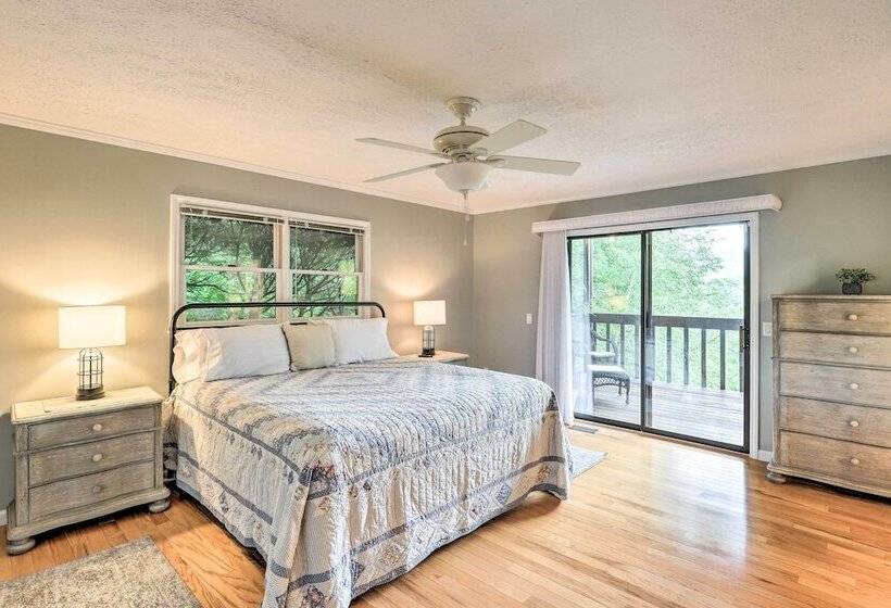 Scenic Smokies Cabin W/ Hot Tub In Golf Community!