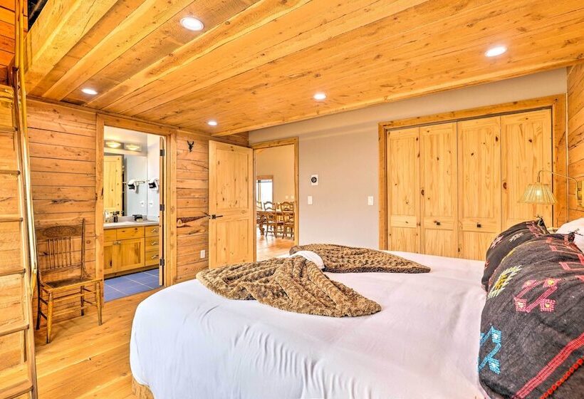 Secluded Granby Mtn Cabin: 75 Acres & Views