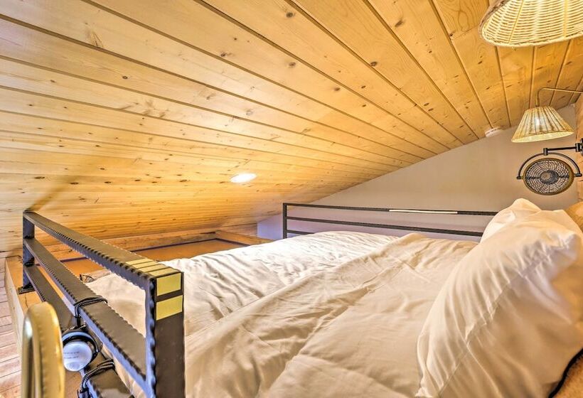 Secluded Granby Mtn Cabin: 75 Acres & Views