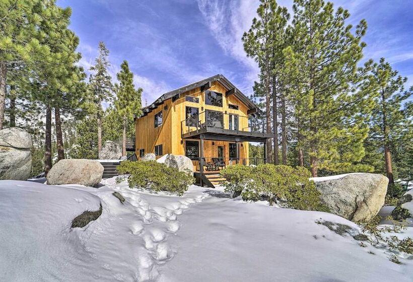 Secluded Mountain Cabin: Sweeping Lake Tahoe Views