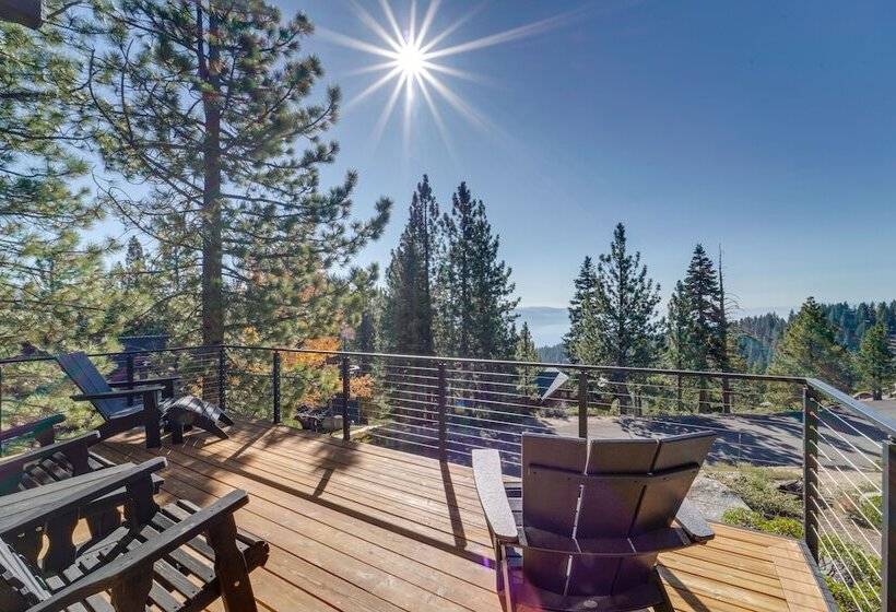 Secluded Mountain Cabin: Sweeping Lake Tahoe Views