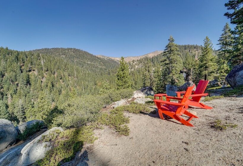 Secluded Mountain Cabin: Sweeping Lake Tahoe Views