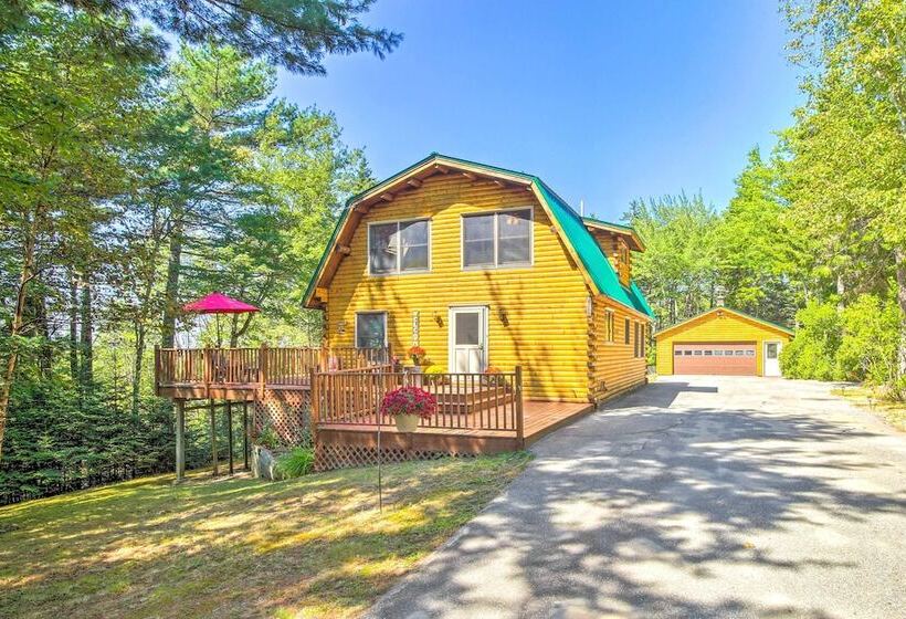 Spacious Down East Cabin W/ Deck + Views!
