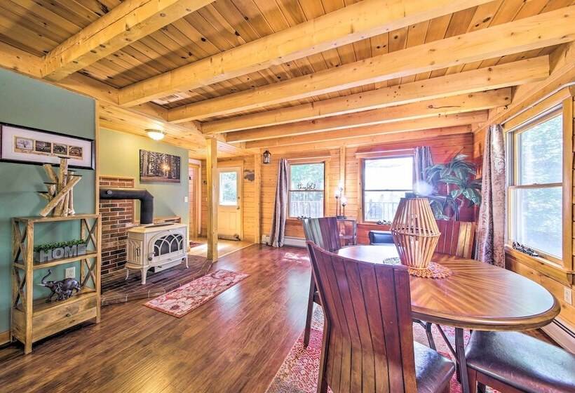 Spacious Down East Cabin W/ Deck + Views!