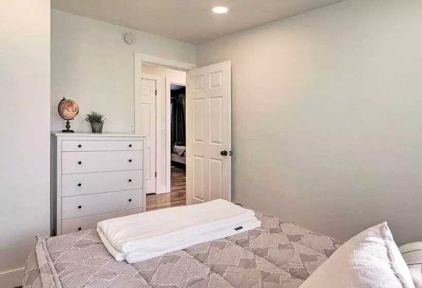 Spacious Murray Home Near Ski Resorts!