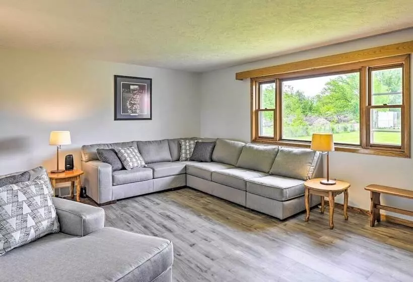 Stunning Wisconsin Retreat On Active Farm!